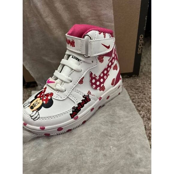 COLLECTIBLE SPECIAL EDITION MINNIE MOUSE NIKE AIR FORCE 1'S HIGH TOPS - Picture 8 of 10